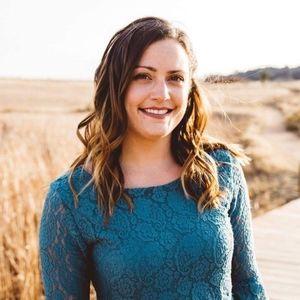 Meet your Posher, Caitlin